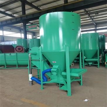 450 V Poultry Feed Crumbling Machine